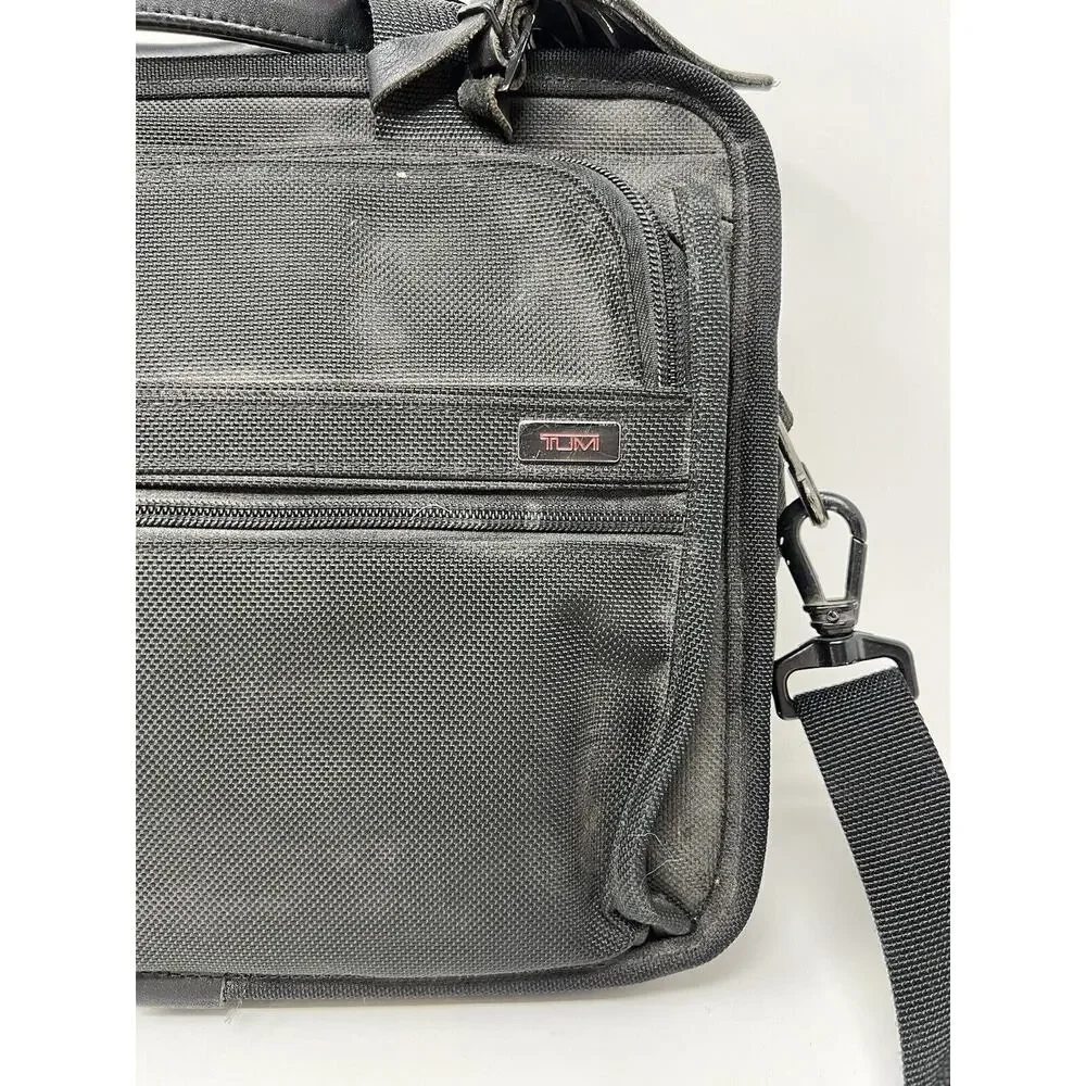 Tumi Business bag‎ nylon black with pass case